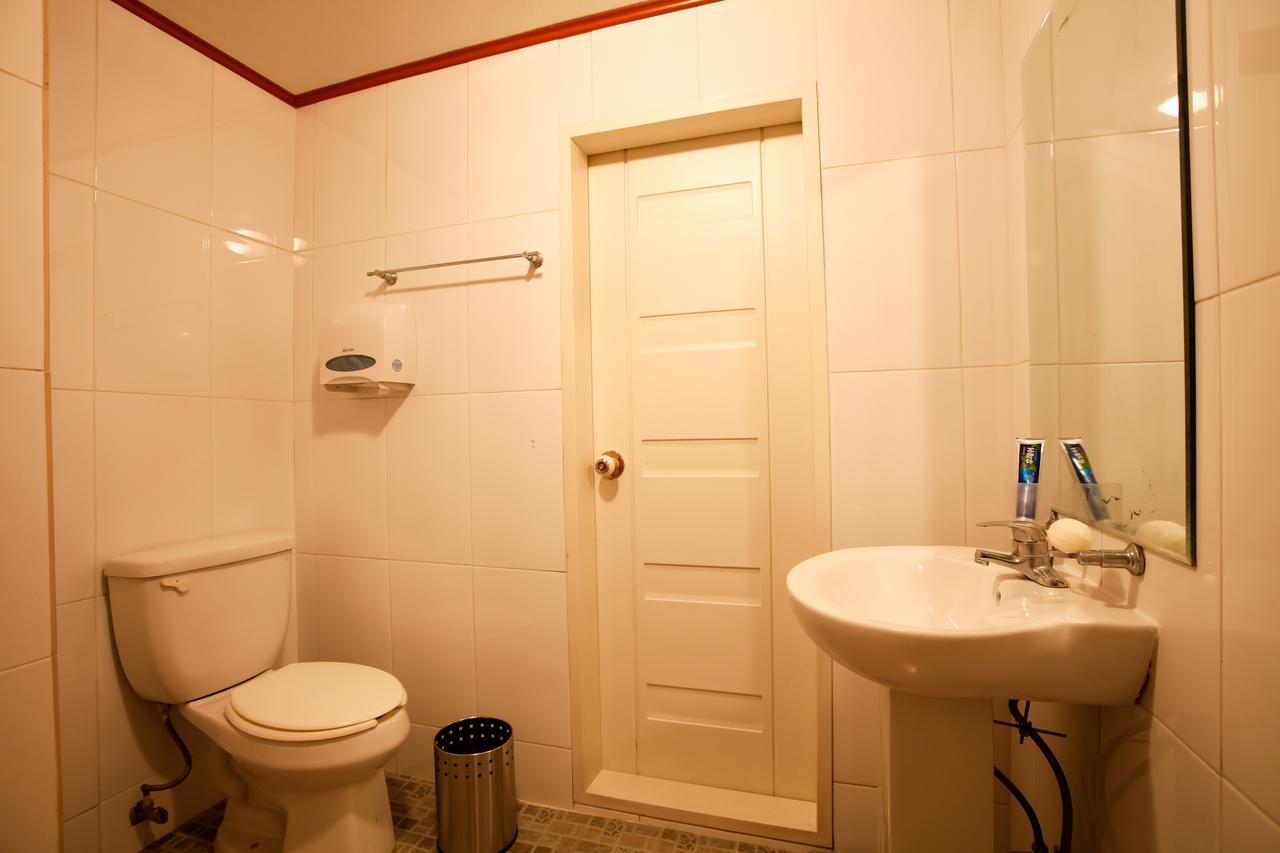 Gwangan Blue Moon Motel Puszan Kültér fotó