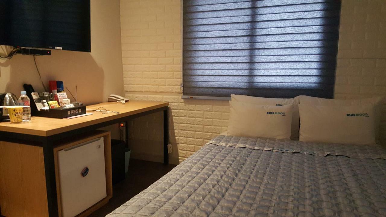 Gwangan Blue Moon Motel Puszan Kültér fotó